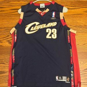 Lebron James cavs jersey